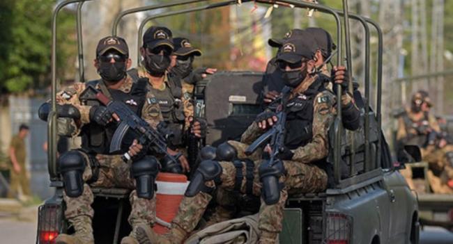 Gunfire, Explosions At Paramilitary HQ in Pakistan